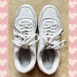 Reebok Sneakers Size 6