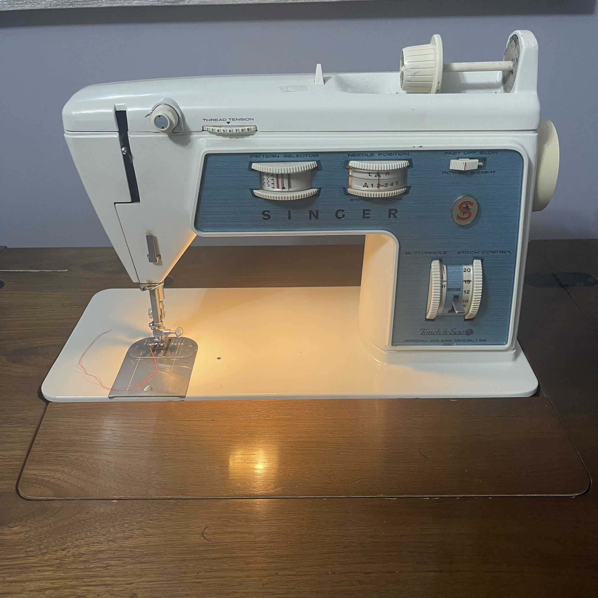 Singer Touch & Sew Special Zig-zag Model 756 W/ Cabinet