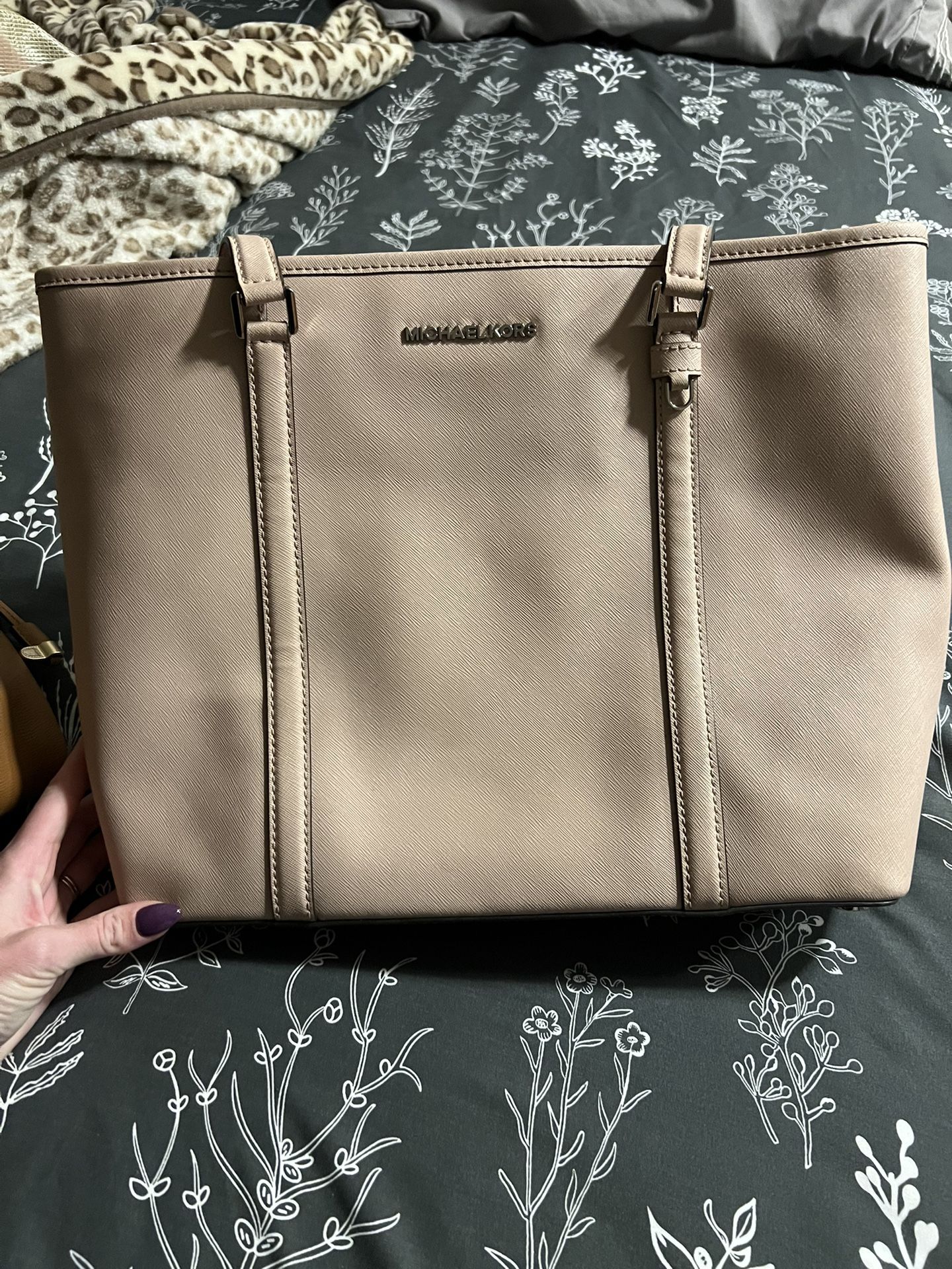 Michael Kors Tote
