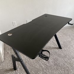 Computer/Gaming Desk