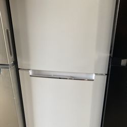 Magic Chef Fridge 