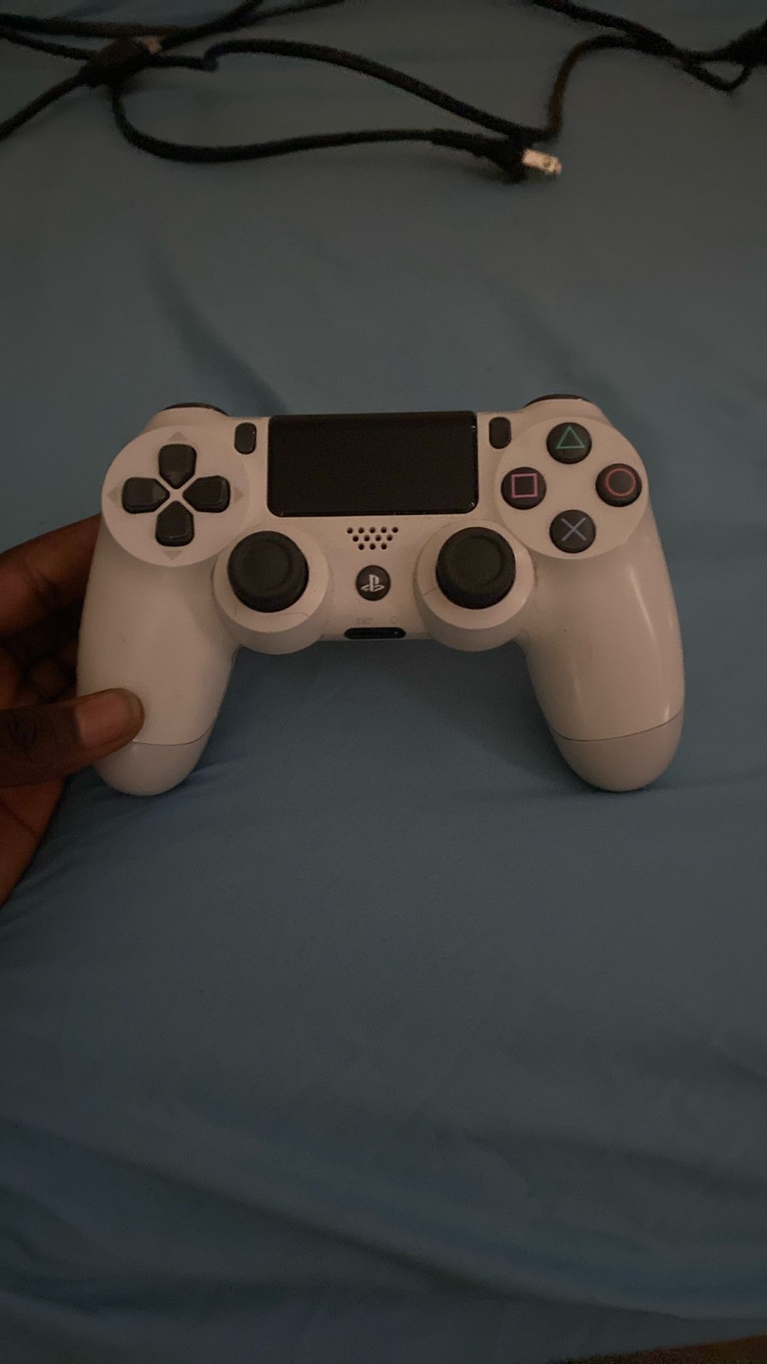 white playstation controller 
