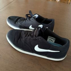 Nike SB Check Canvas Sneaker