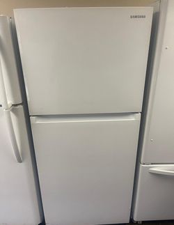 Samsung Top Mount White Refrigerator
