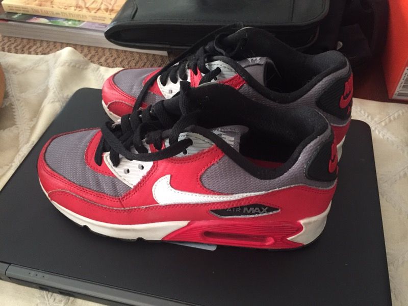 Nike air max youth size 4.5