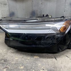 2022 2023 2024 Audi Q4 E-Tron Left Driver Side Headlight OEM 89A941033B