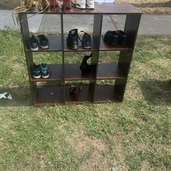 9 Square Brown Wooden Shoe Holder 