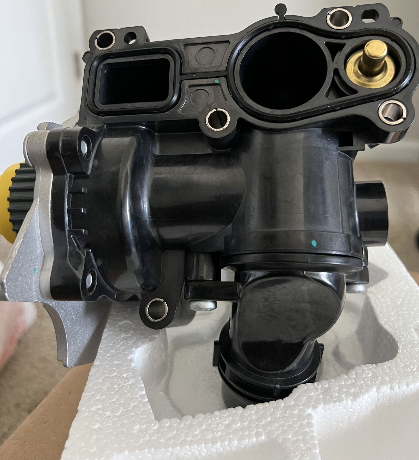 2014-2017 Audi A4,A5 Thermostat & Waterpump,