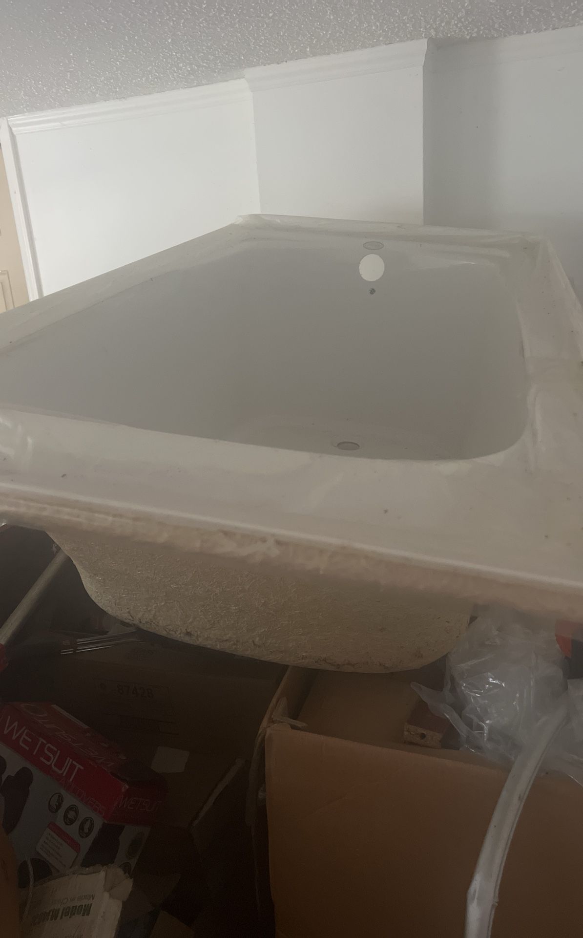 Bath Tub New