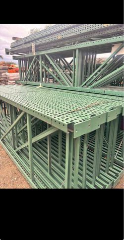 Used Green Pallet Racking System‼️🚛