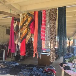SCARFS . Great Shape ALL FOR $6