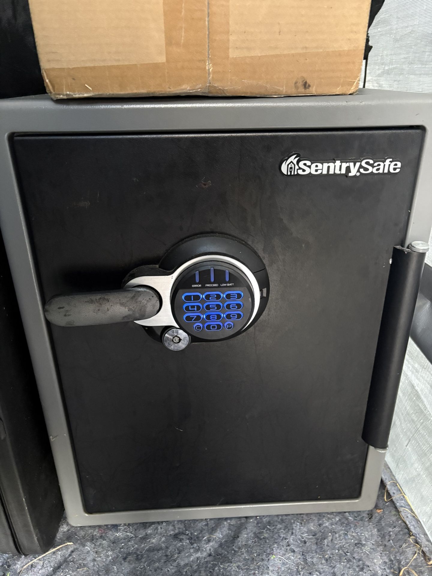 Sentry Home/office Safe 