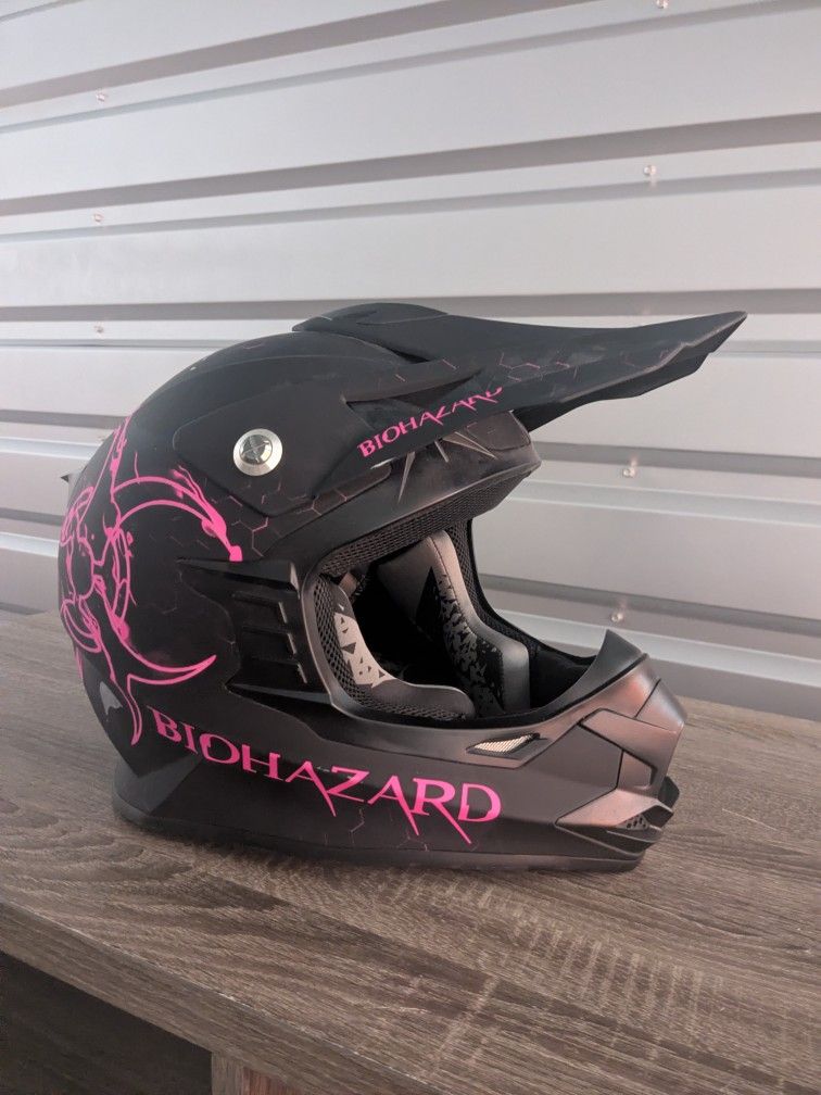 Girls BMX/Motorbike/Extreme Sports Helmet 