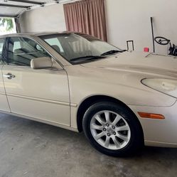 2004 Lexus ES 330