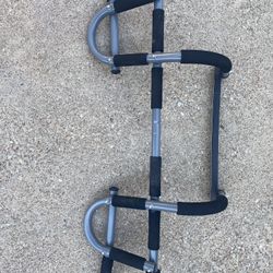 Pull Up Bar 