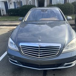 2010 Mercedes-Benz S-Class