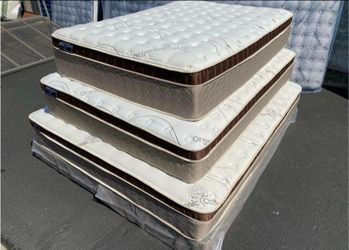 Queen Organic Cloud Edition Europillow Top 12inch Matres!