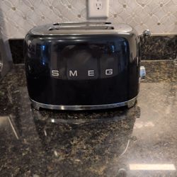 Smeg Toaster