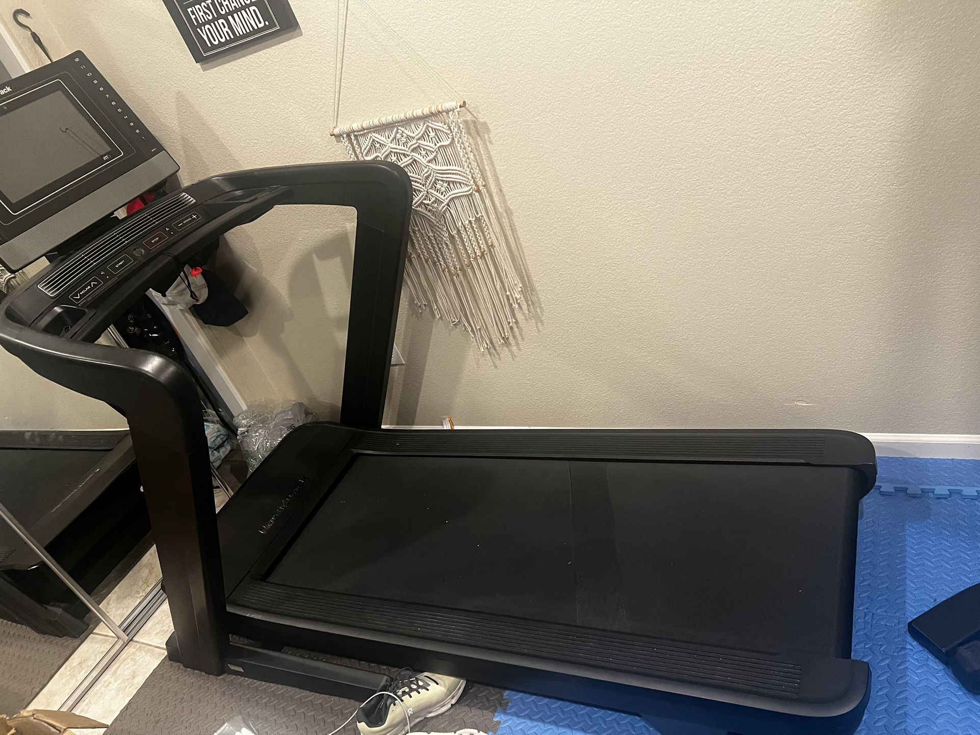 Norditrack Comercial Treadmill