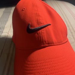 NIKE HAT COLOR RED 
