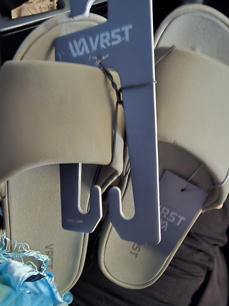 VRST Unisex Slides Women's Size 9 Brand New I Have One In Black And One In Hunter Green