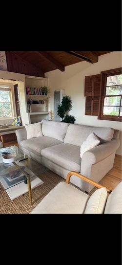 FREE COUCH