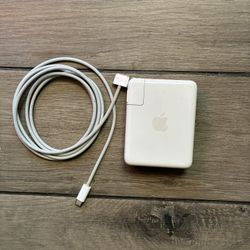140W USB-C Apple Charger