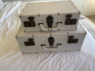 Set of 2 White Decorative Storage Trunks | Faux Leather Suitcase Boxes | Farmhouse Decor