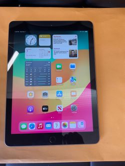 iPad  6th, 32 GB with WiFi