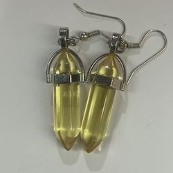 Crystal pendant point earrings
