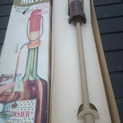 Pour Matic Liquor Dispenser - Great addition to your bar for parties etc.