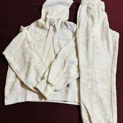Hoodie & Sweatpants 