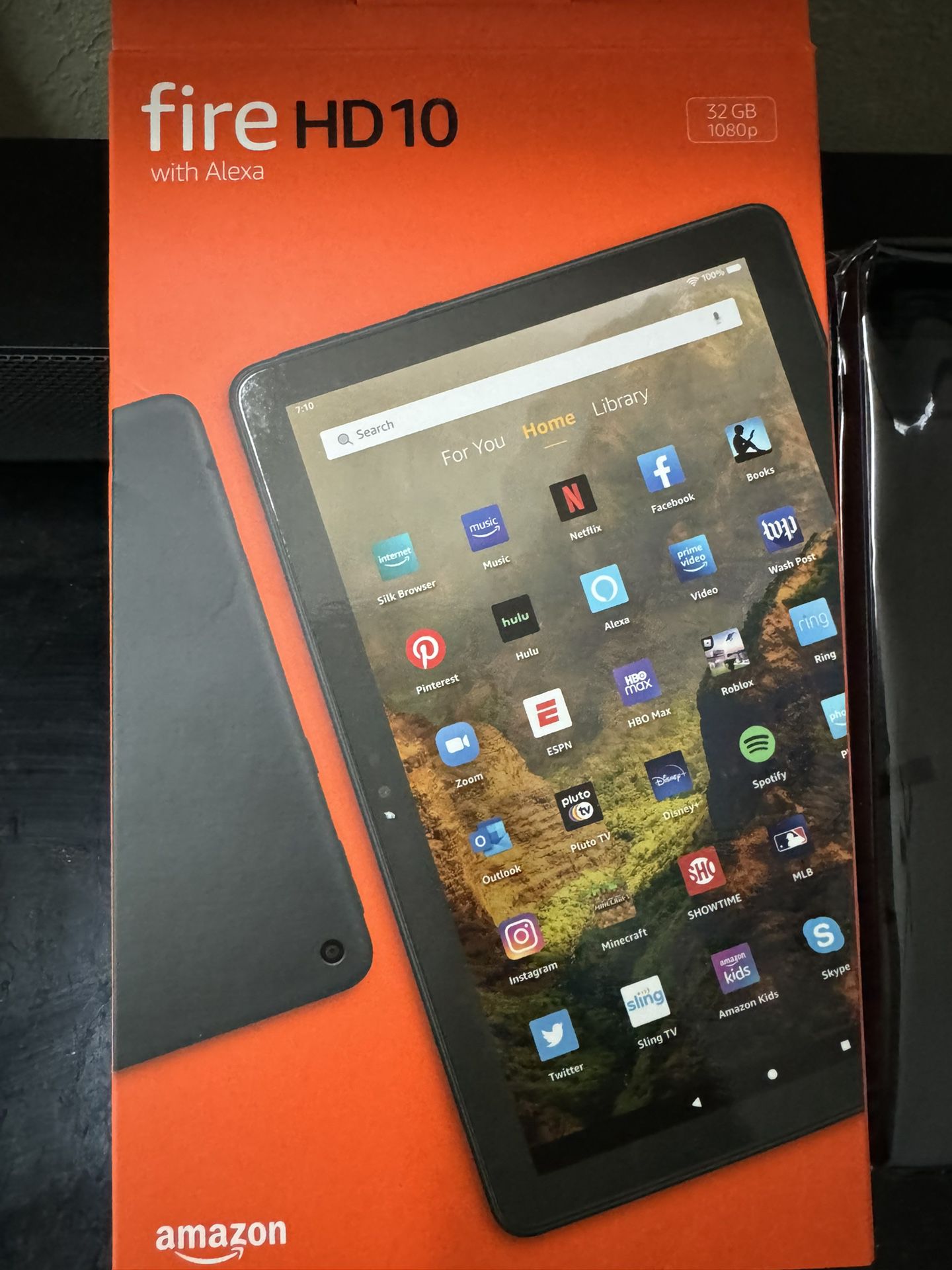 Amazon Fire 10 HD Tablet 