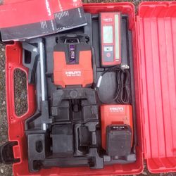 Hilti PM 40-mg Three Line Green Laser Level. Excellent Condition In Case With 2 Bats Charg Target. For Pick Up Fremont Seattle. No Low Ball/Trades 