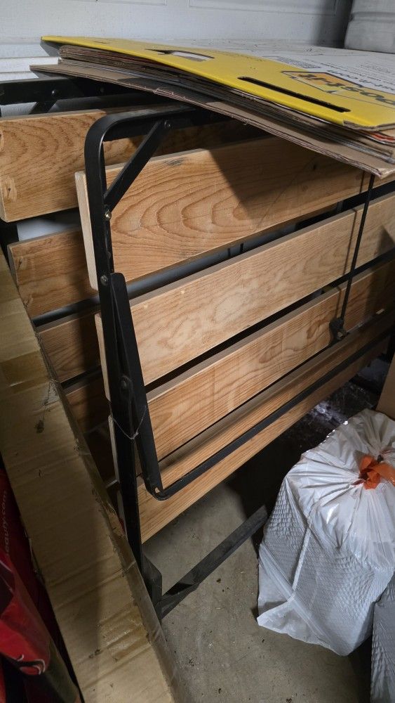 Foldable/Portable Bed Frame