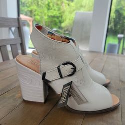 Brand New Dingo Boot Heels 9.5