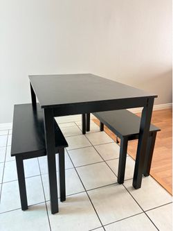 Dining table with 2 benches