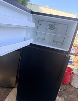 GE Refrigerator