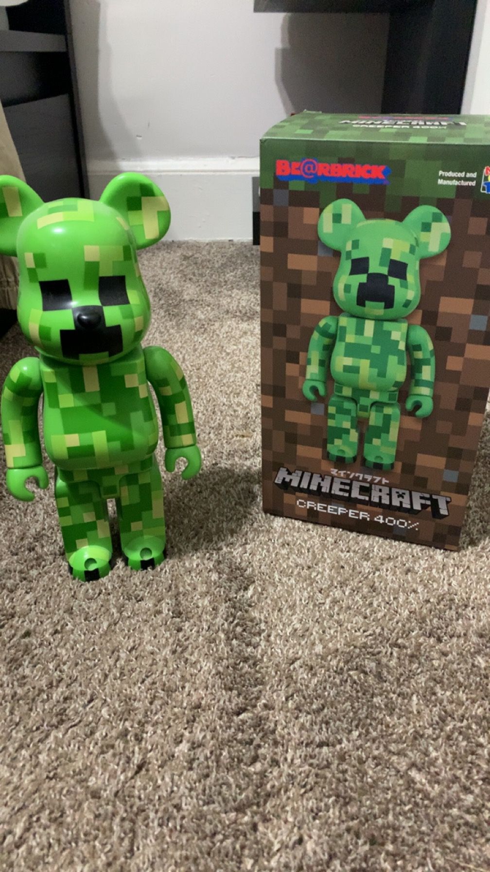 ♭BE@RBRICK ベアブリック　マインクラフト　CREEPER 400% Minecraft Bearbrick Creeper 400 Figure by Medicom Toy