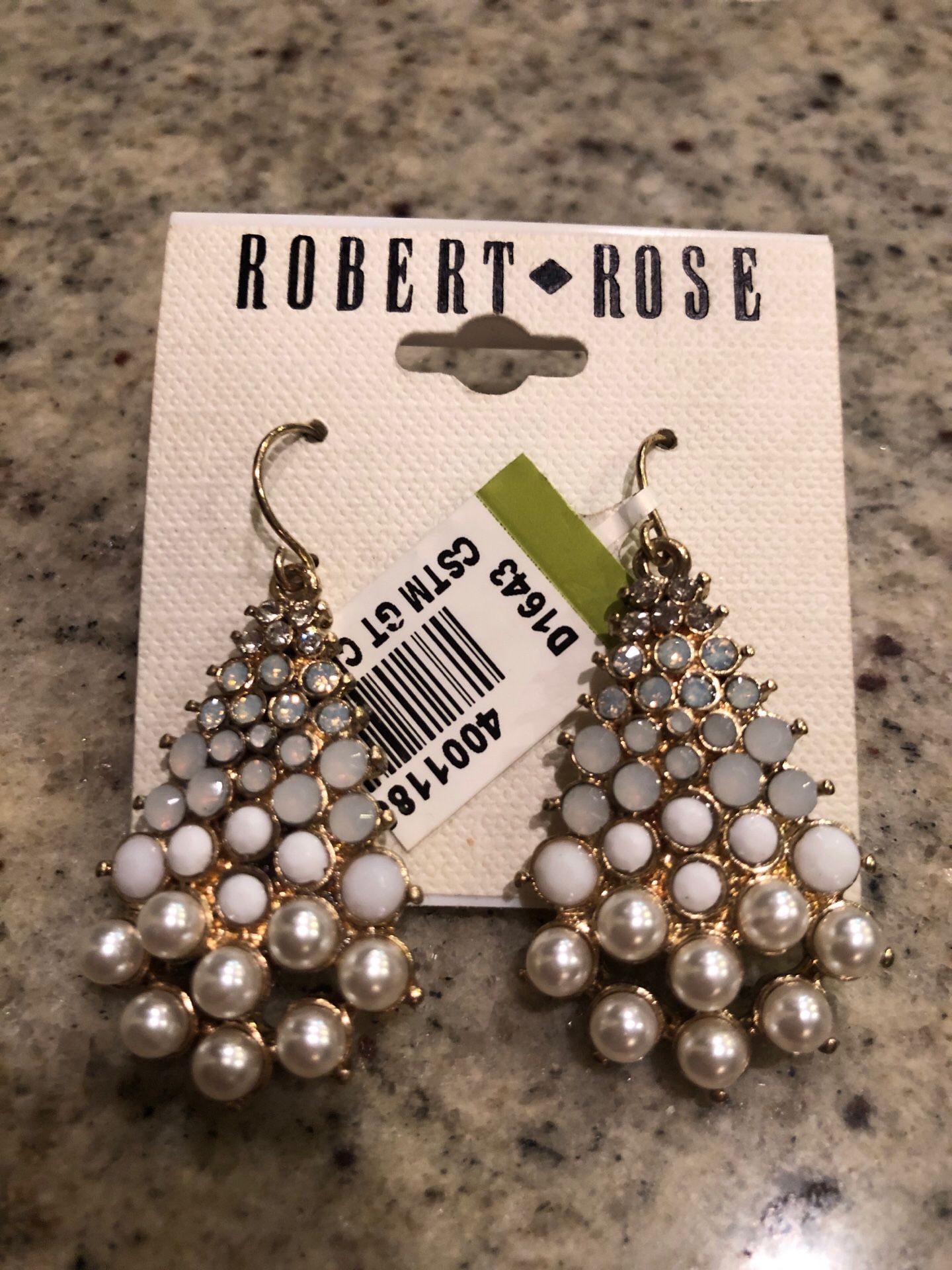 New dangle hook earrings jewelry Robert Rose white pearl rhinestone