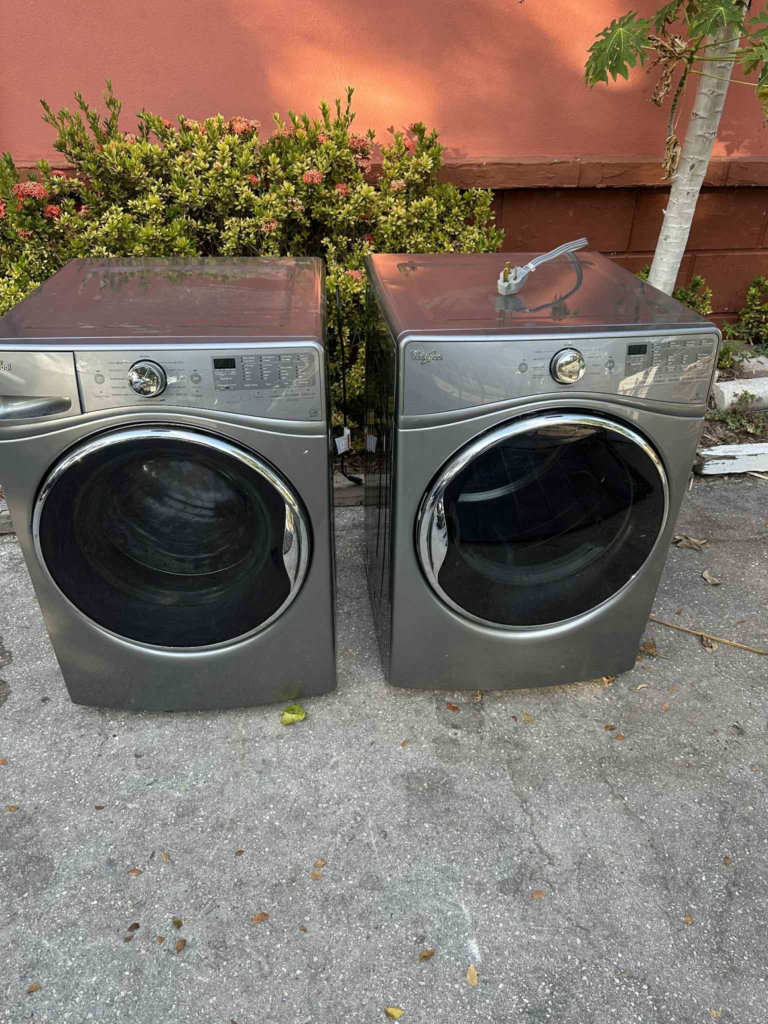 Whirlpool Washer and Dryer Set ; Front Loading