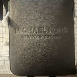 Men’s Michael Kors Reporter Bag