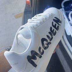 Alexander McQueen 