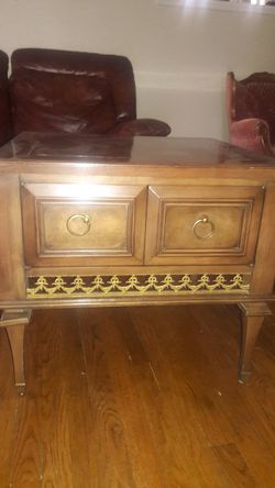 Gordons Inc. Fine Furniture Antique Table