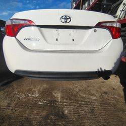 2014-2019 Toyota Corolla 1.8L Rear Bumper Cover 