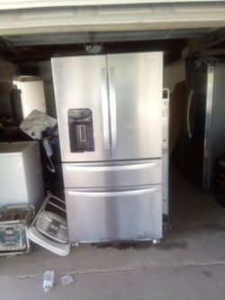 Whirlpool 4 door fridge