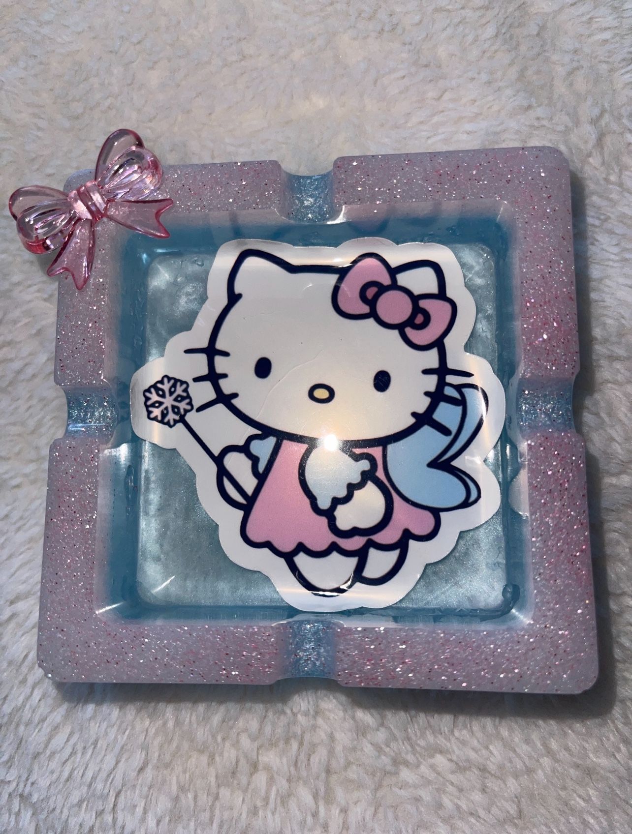 Snowfairy Hello Kitty Ashtray ❄️