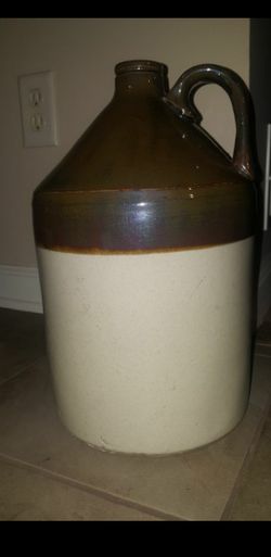 ANTIQUE STONEWARE CROCK JUG TWO TONE CREAM-BROWN WITH HANDLE 2 GALLON