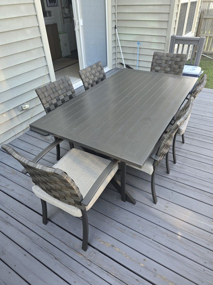 Outdoor Patio Set With 6 Chairs