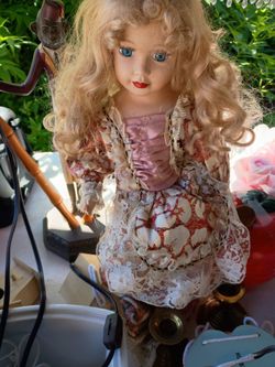 All these old dolls good condition 100